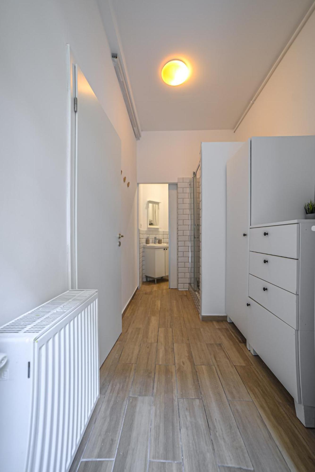 Cosy Corner - Csengery Street
