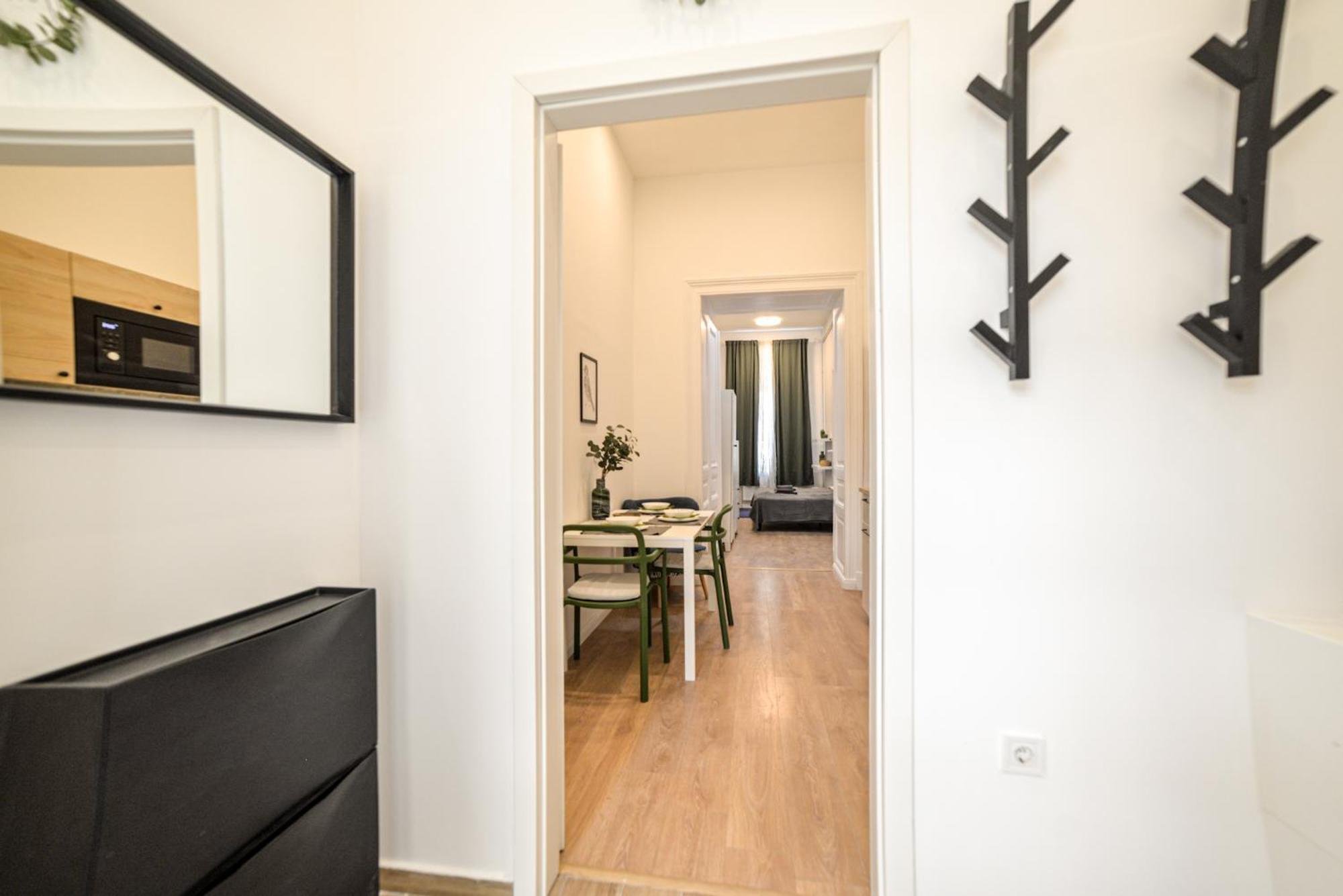 Cosy Corner - Csengery Street Apartment *
